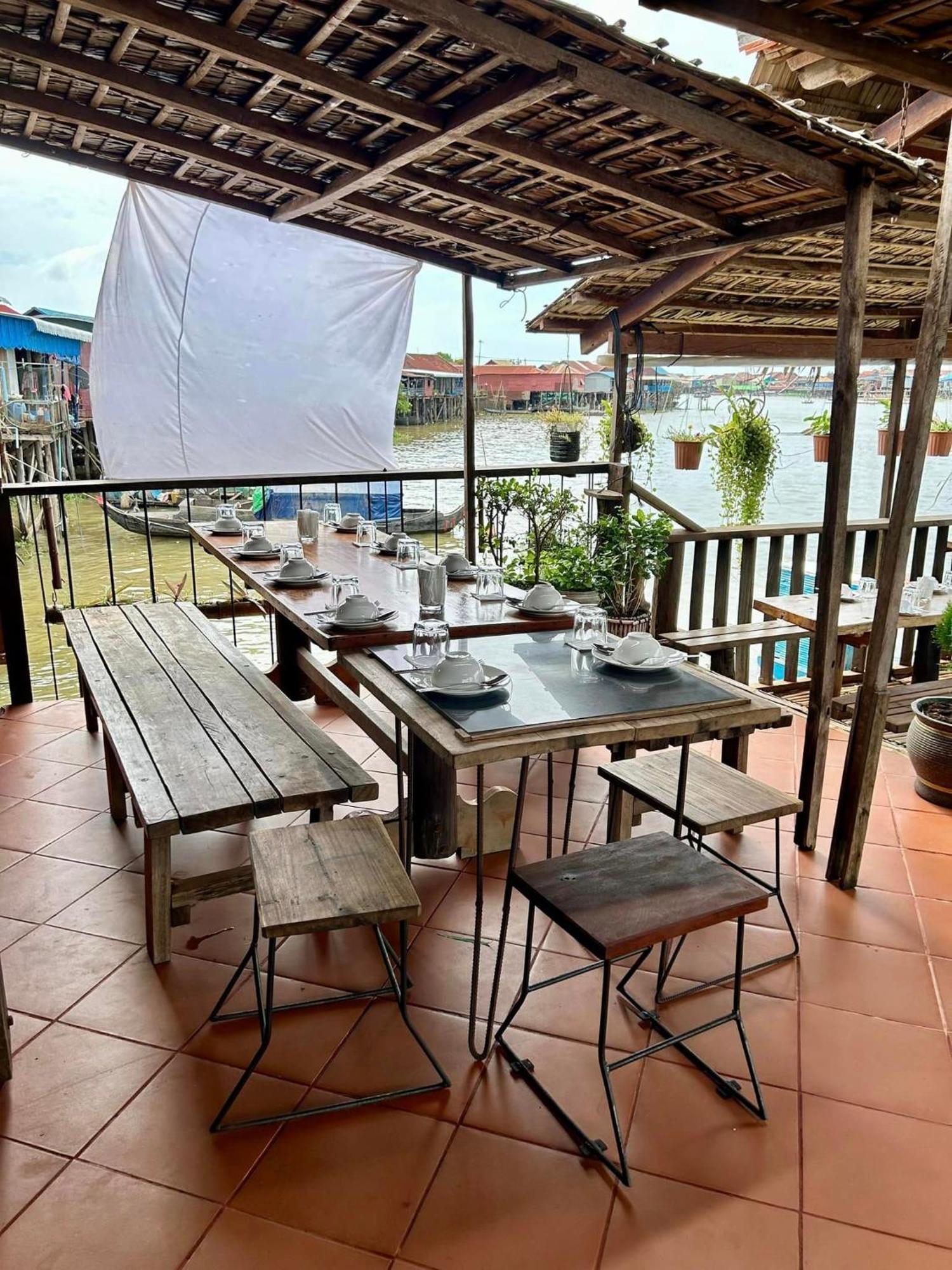 St 63 Home Stay & Tour Kampong Khleang Exterior photo